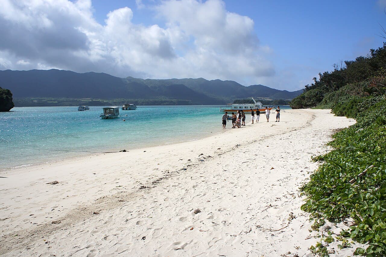 【宮古島・八重山水上活動攻略2026】川平灣、西表紅樹林、與那覇前浜：SUP 獨木舟路線與禁泳區全解