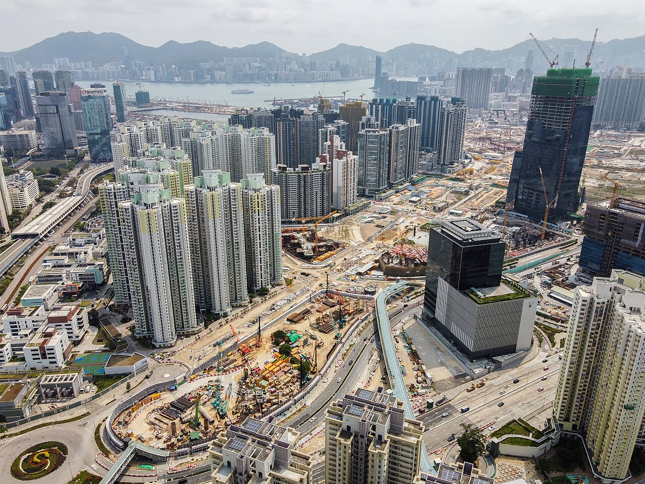啟德發展區鳥瞰，前啟德機場用地與海旁
