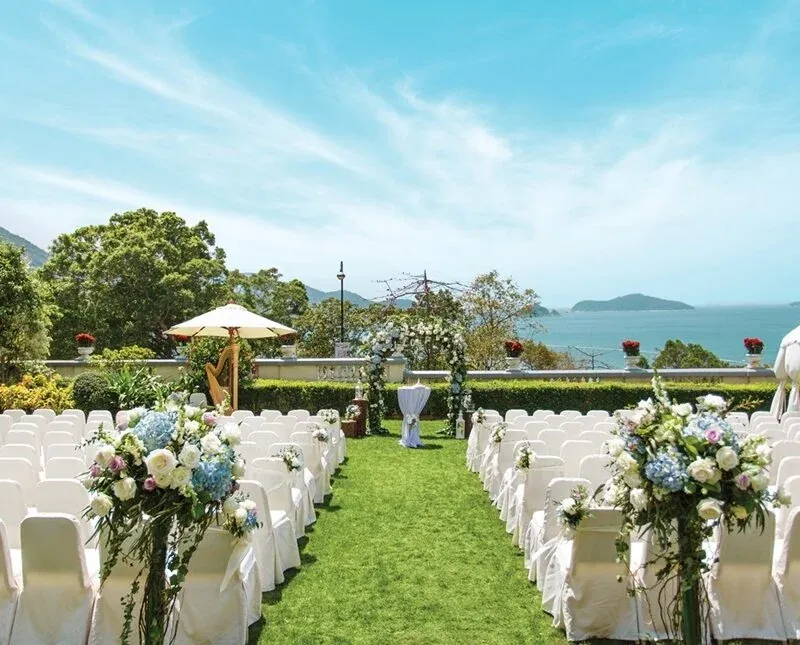 影灣園海景草坪婚禮佈置示例